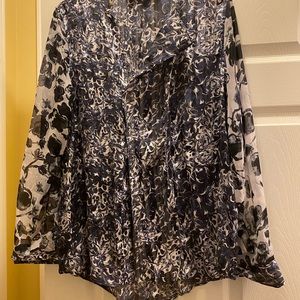 Simply Vera Blouse